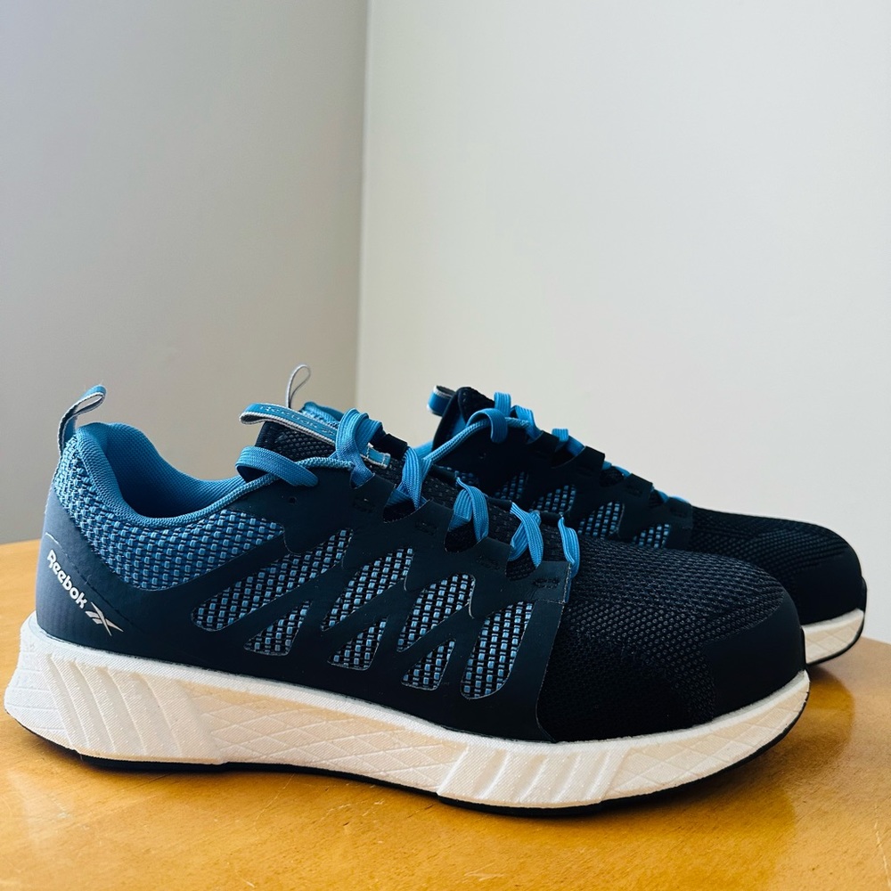 New Reebok ahletic work shoe